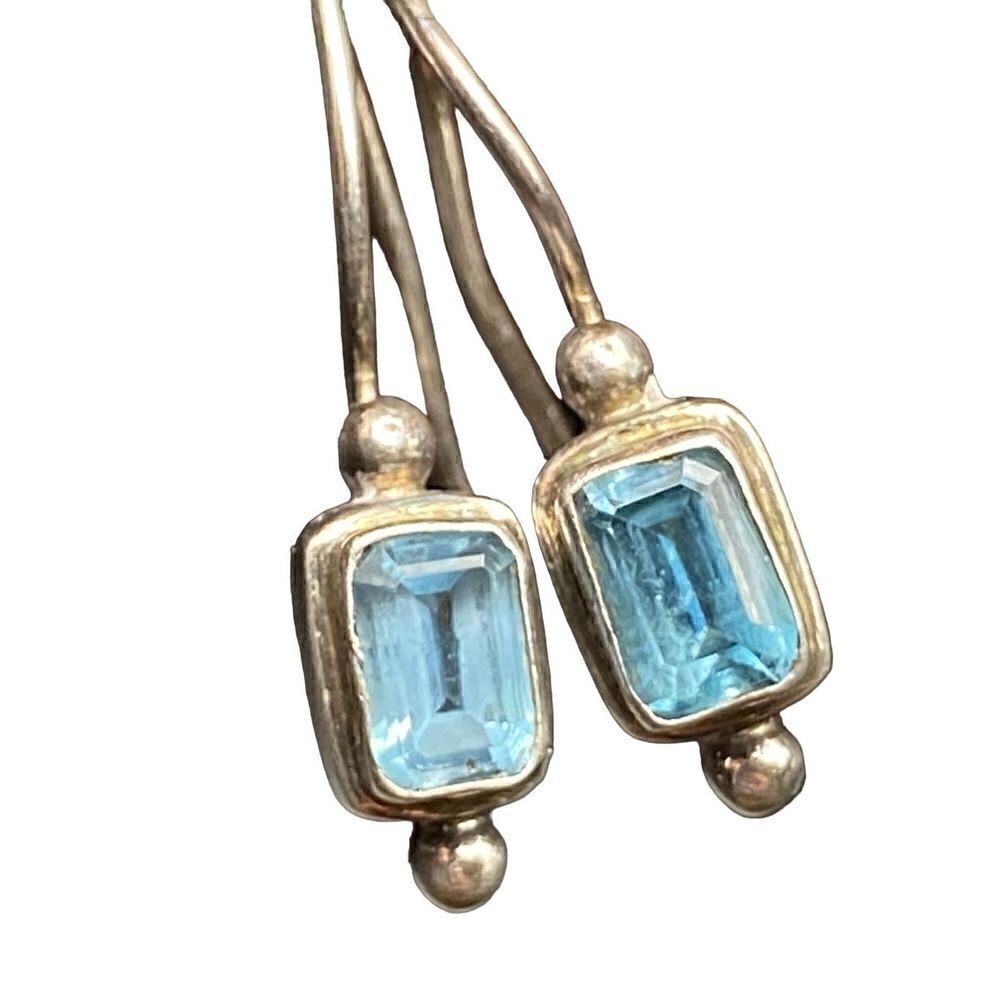 Sterling silver 925 Blue topaz emerald shaped dangle earrings wire fishhook with